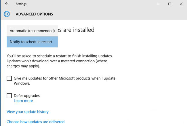 Chọn Windows Update settings hoặc Advanced Windows Update options. 